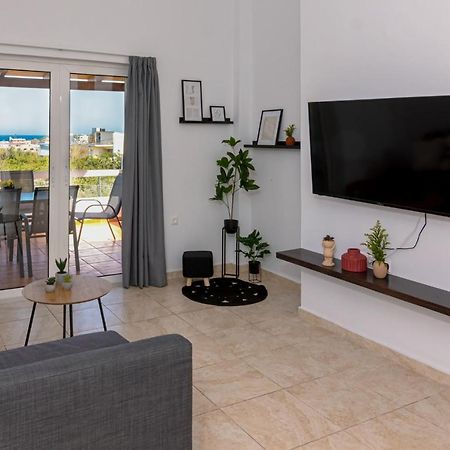 Bona'S Guest House Αγιά Εξωτερικό φωτογραφία
