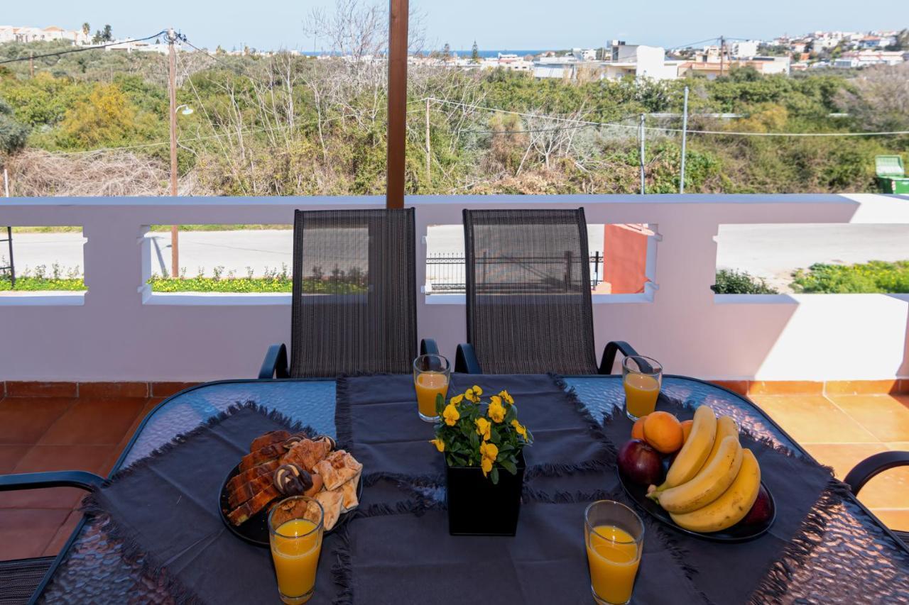 Bona'S Guest House Αγιά Εξωτερικό φωτογραφία