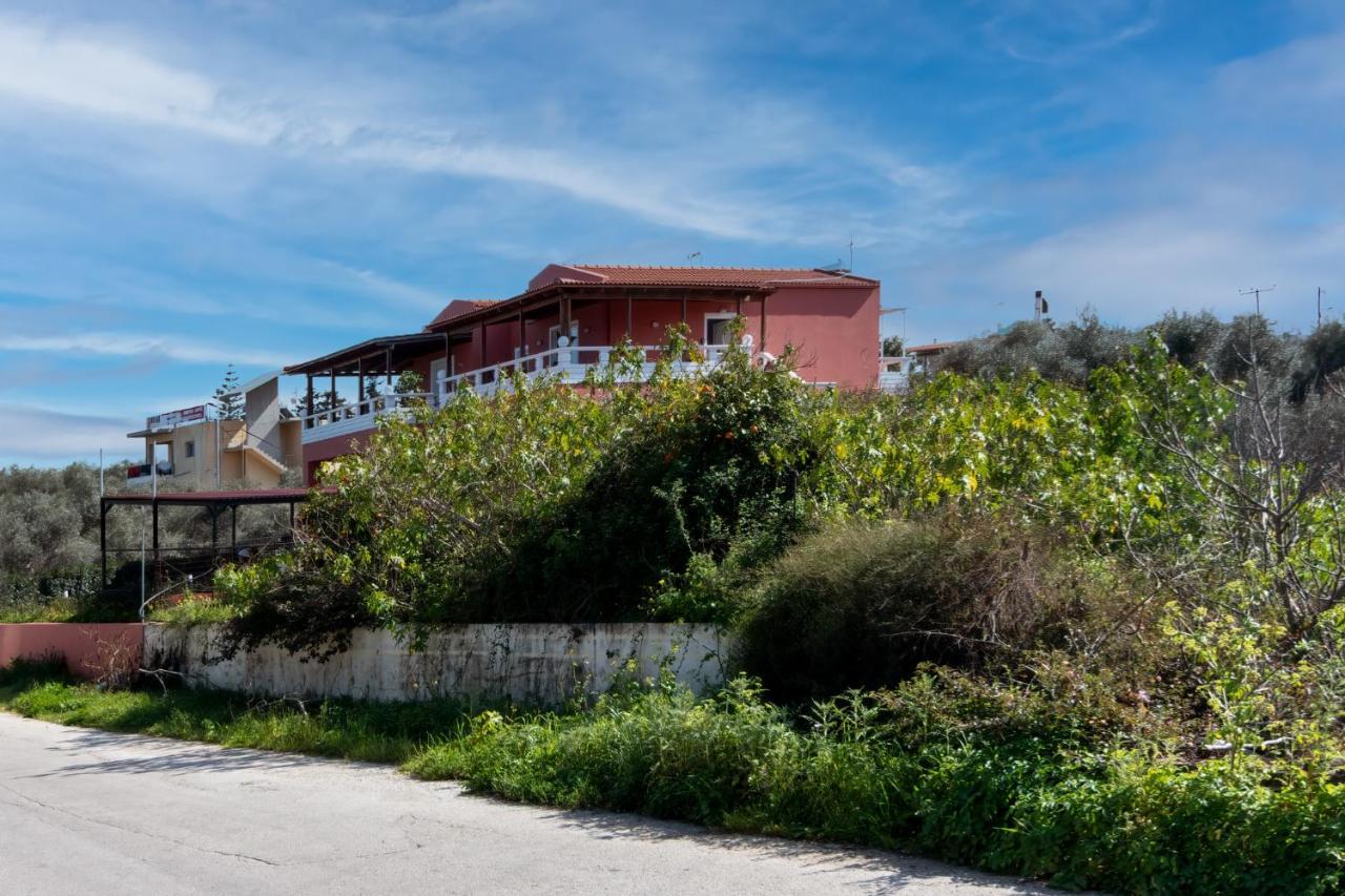 Bona'S Guest House Αγιά Εξωτερικό φωτογραφία