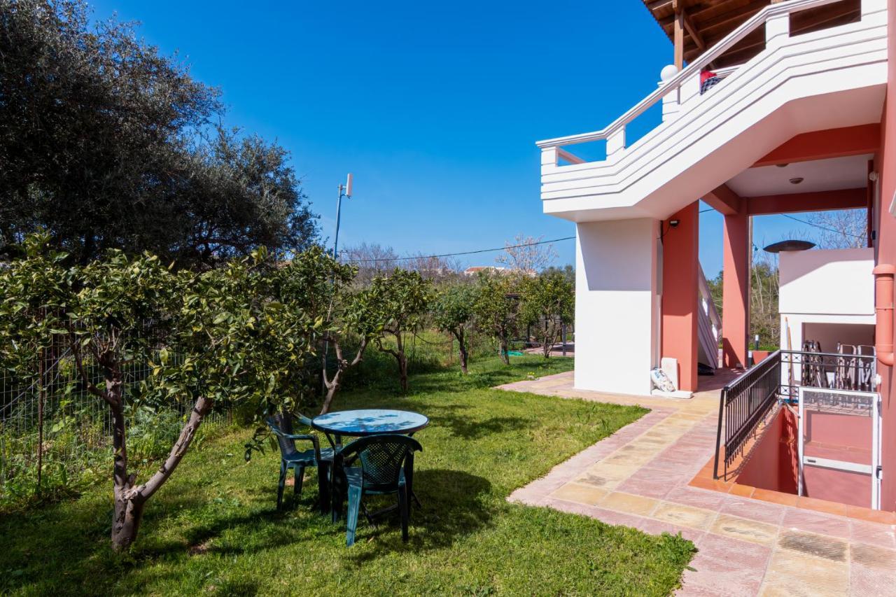 Bona'S Guest House Αγιά Εξωτερικό φωτογραφία